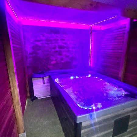 Beau Loft Room Proche Mont Saint Michel Jaccuzi Illimite En Plein Centre Avranches Dış mekan fotoğraf