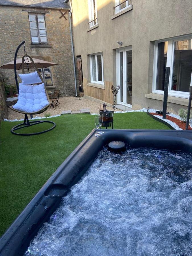Beau Loft Room Proche Mont Saint Michel Jaccuzi Illimite En Plein Centre Avranches Dış mekan fotoğraf