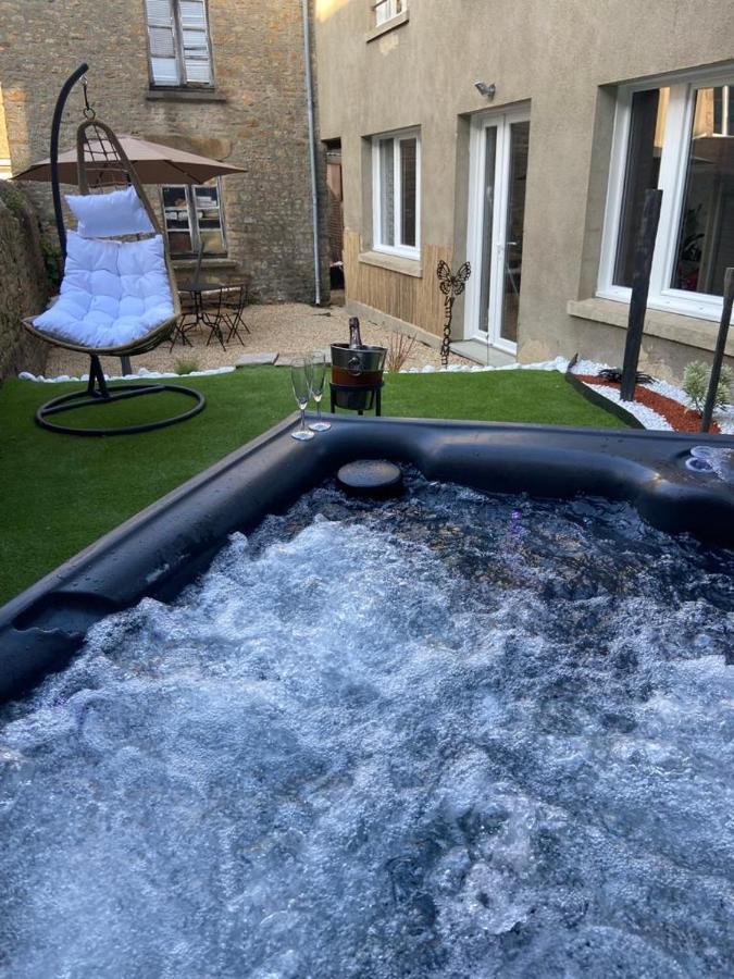 Beau Loft Room Proche Mont Saint Michel Jaccuzi Illimite En Plein Centre Avranches Dış mekan fotoğraf