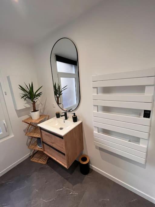 Beau Loft Room Proche Mont Saint Michel Jaccuzi Illimite En Plein Centre Avranches Dış mekan fotoğraf