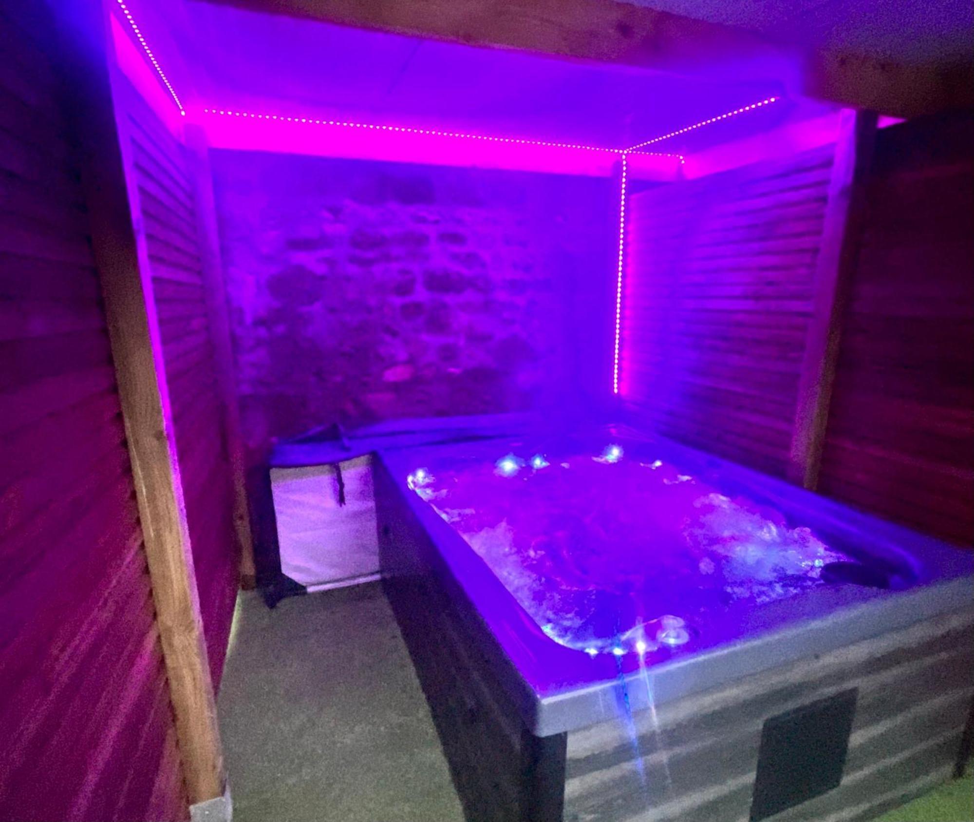 Beau Loft Room Proche Mont Saint Michel Jaccuzi Illimite En Plein Centre Avranches Dış mekan fotoğraf